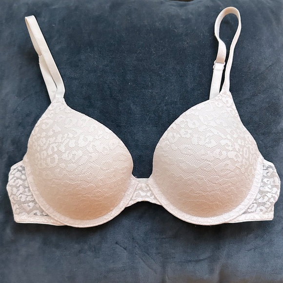 Pink by Victoria’s Secret T-Shirt Bra - Picture 1 of 5